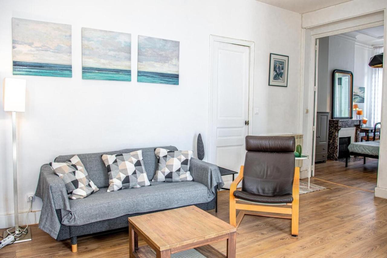 Grand 2 Avec Balcon Parc Longchamp Apartment Marseille